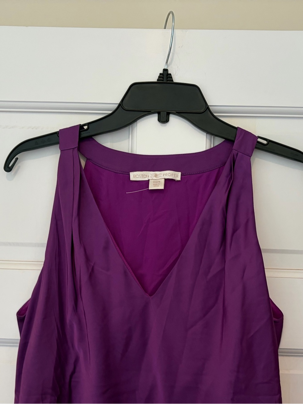 Boston Proper Purple Sleeveless V-Neck Women's Top - Picture 3 of 8
